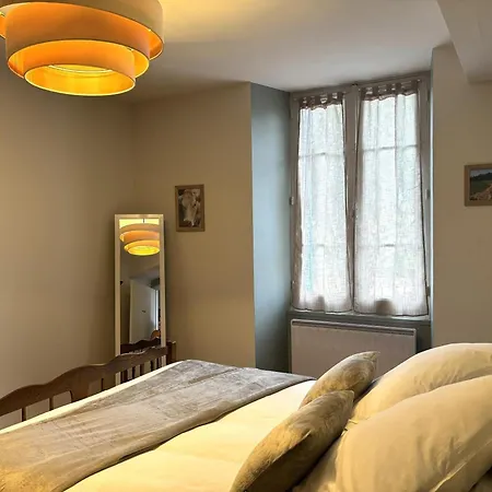 Semesterbostad Maison De Caractere, Jacuzzi, Nature - 10 Pers. - Fr-1-489-644