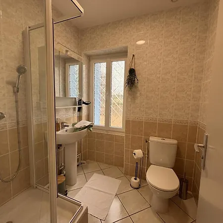 Semesterbostad Maison De Caractere, Jacuzzi, Nature - 10 Pers. - Fr-1-489-644